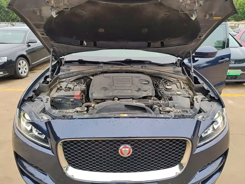 Jaguar F-PACE — миниатюра 20