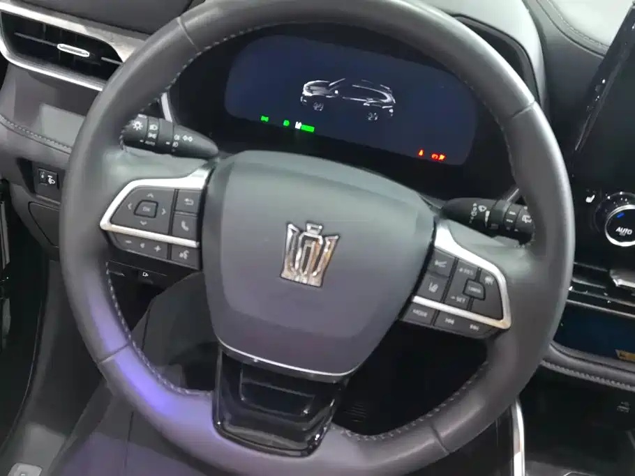 Toyota Crown Kluger — миниатюра 15