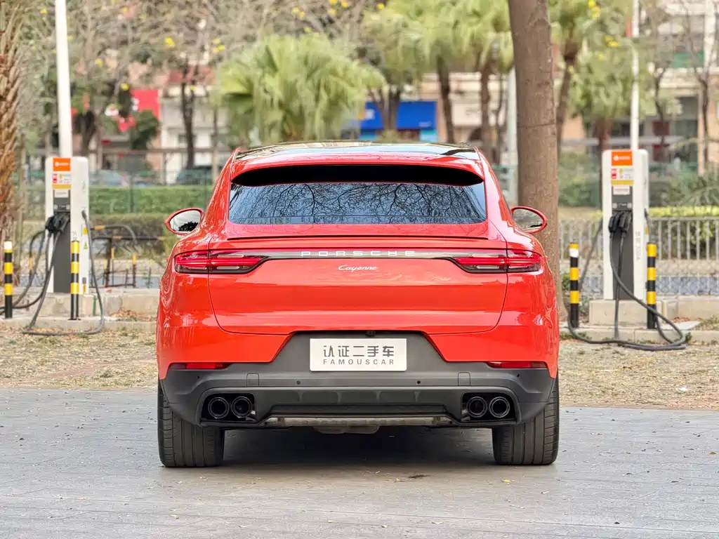 PORSCHE CAYENNE