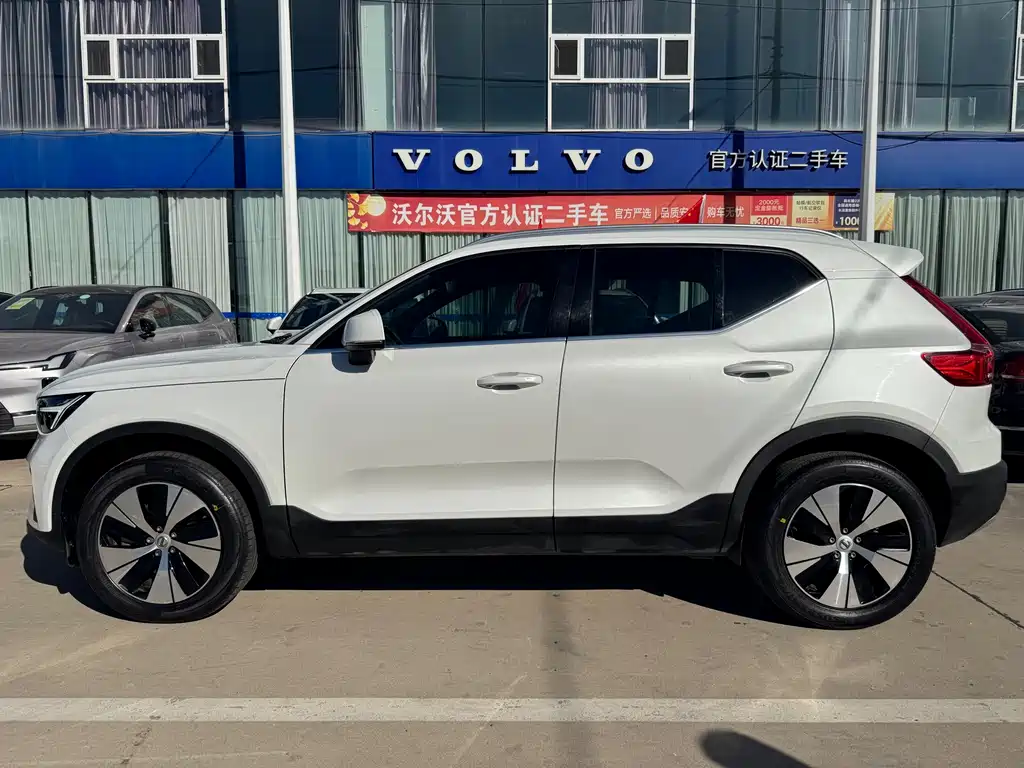 Volvo XC40 — миниатюра 9