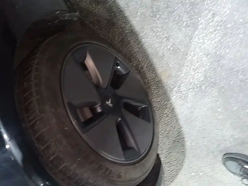 Tesla Model 3 — миниатюра 23