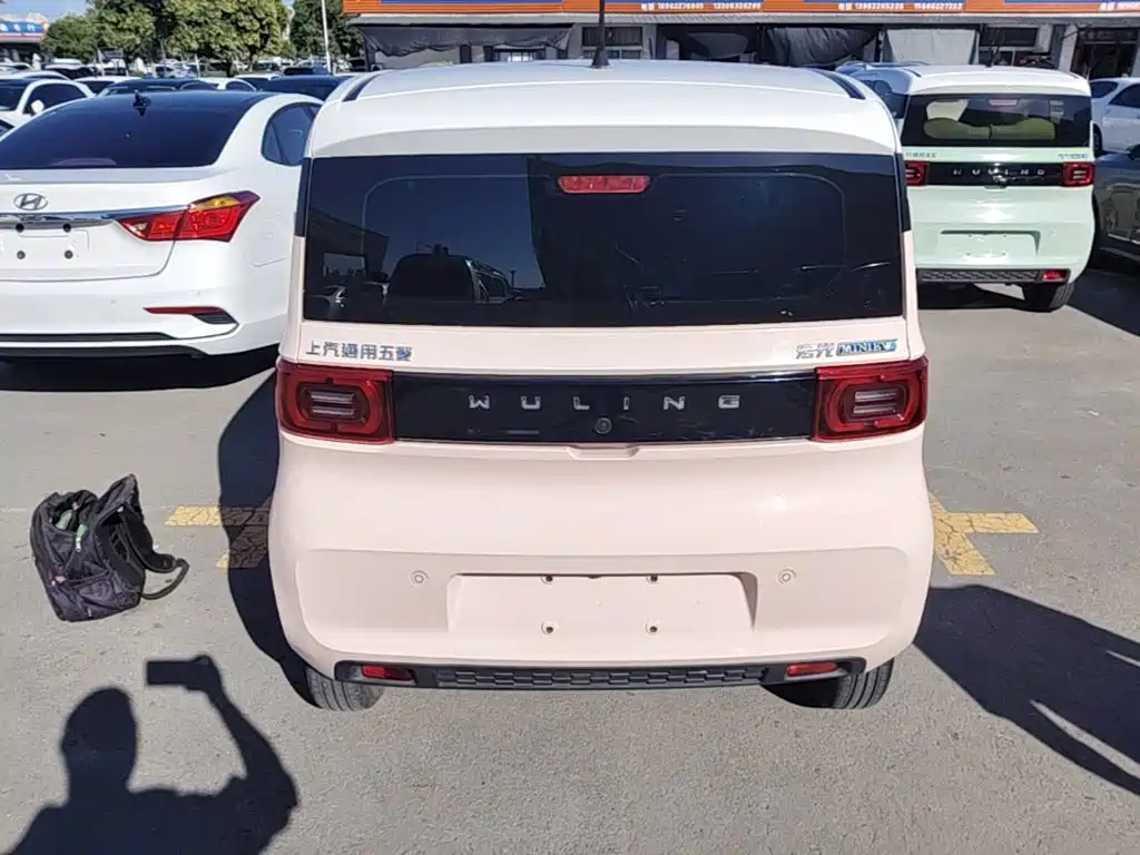 Wuling MINIEV — миниатюра 6