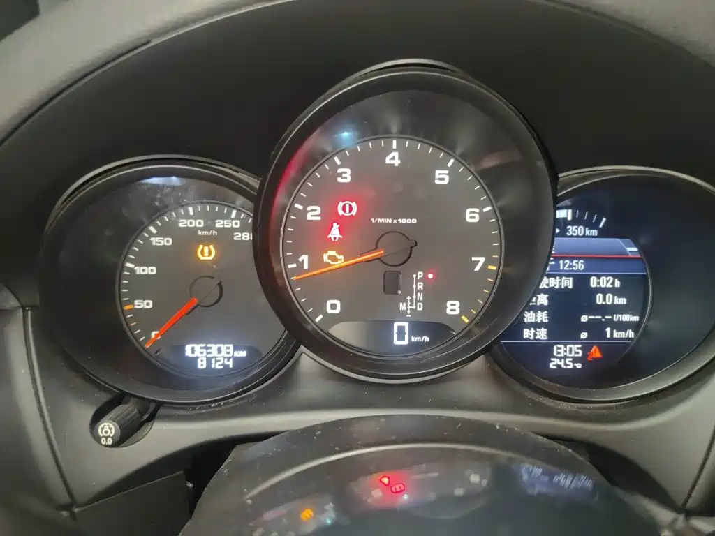 Porsche Macan — миниатюра 12