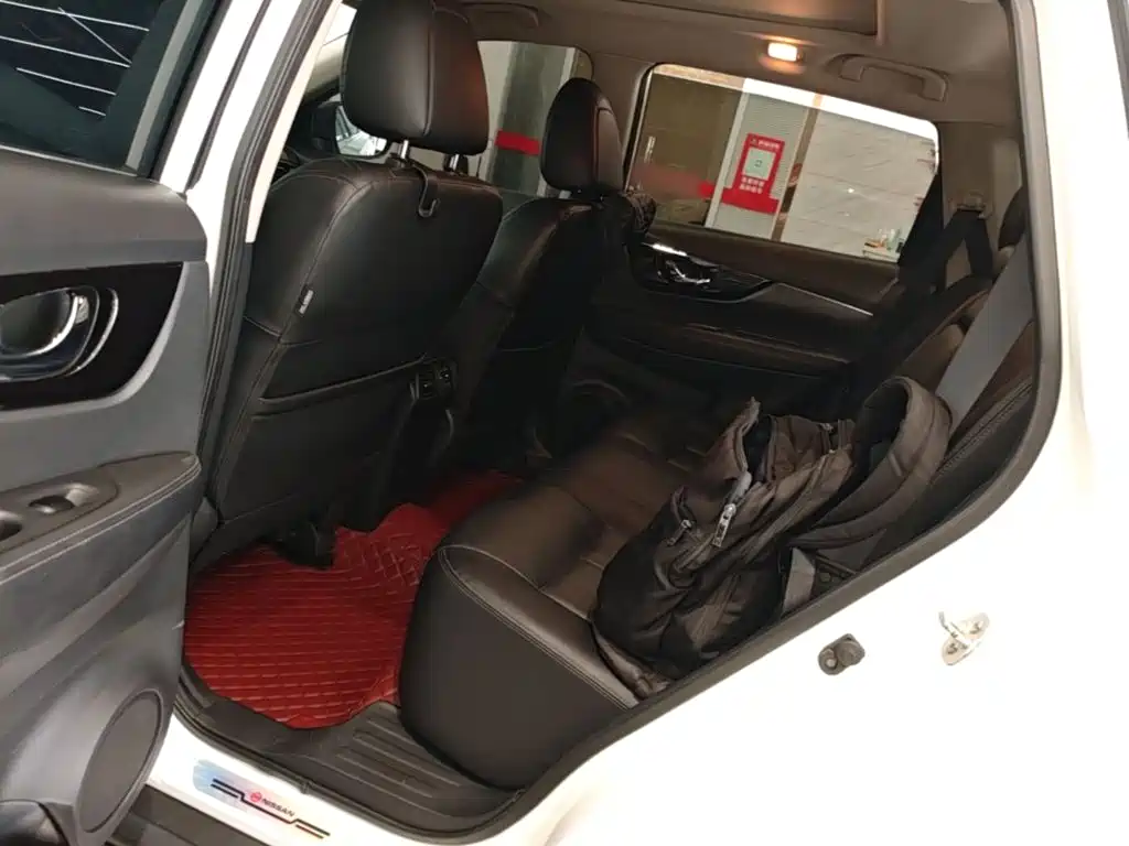 Nissan X-Trail — миниатюра 17