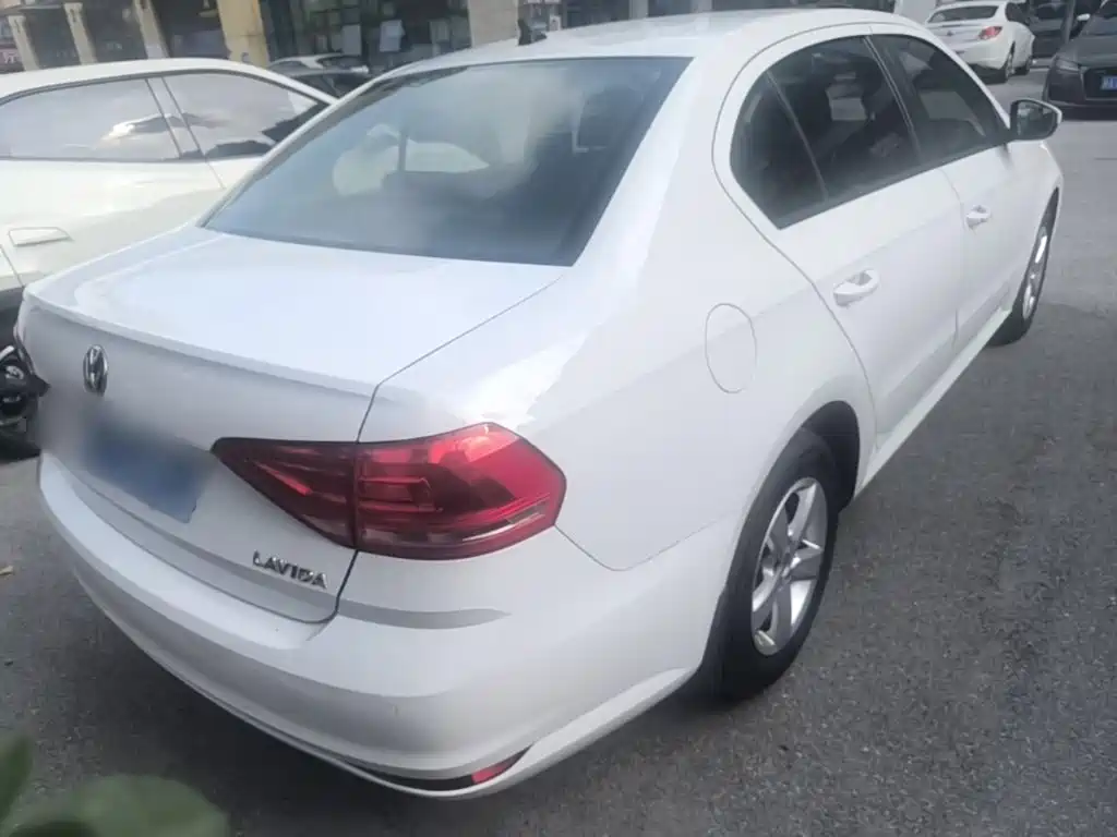 Volkswagen Lavida — миниатюра 7