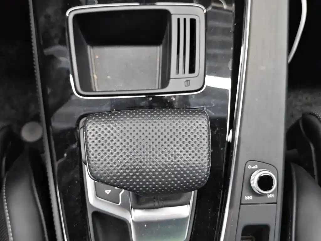 Audi A4L — миниатюра 8
