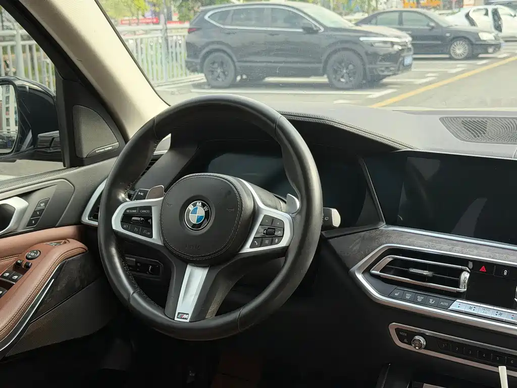 BMW X5 (Import) — миниатюра 6