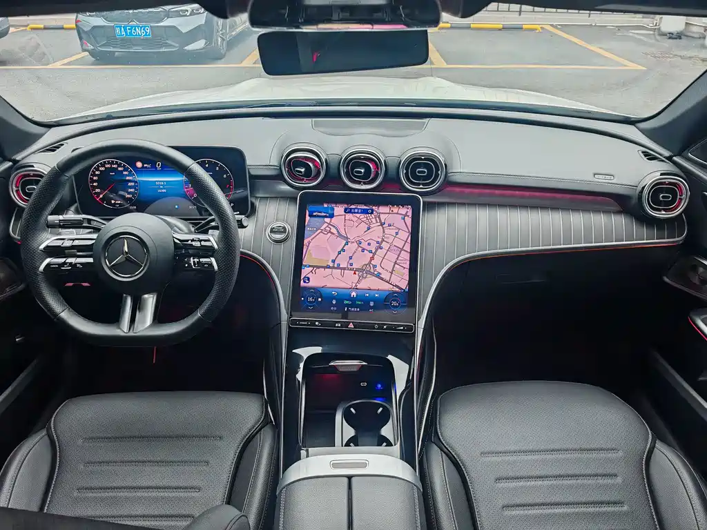 Mercedes-Benz C-Class — миниатюра 12