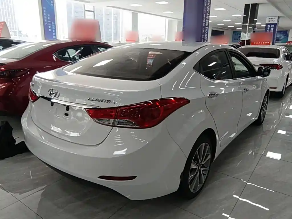 Hyundai Elantra Langdong — миниатюра 7