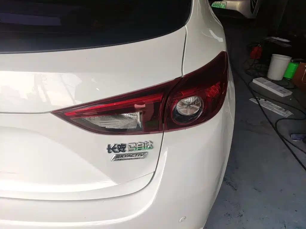Mazda 3 Axela — миниатюра 8