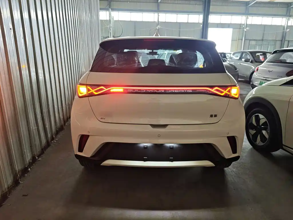 BYD Dolphin — миниатюра 6