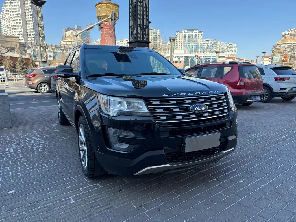 FORD EXPLORER