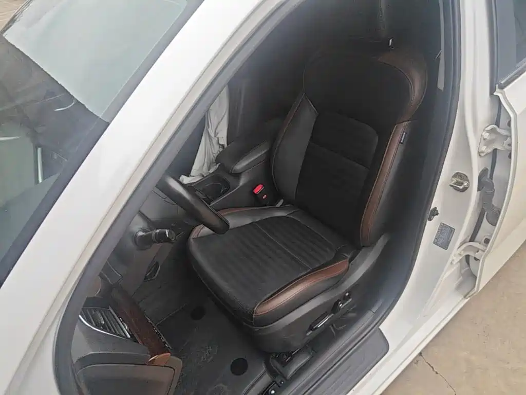 Kia K4 — миниатюра 15