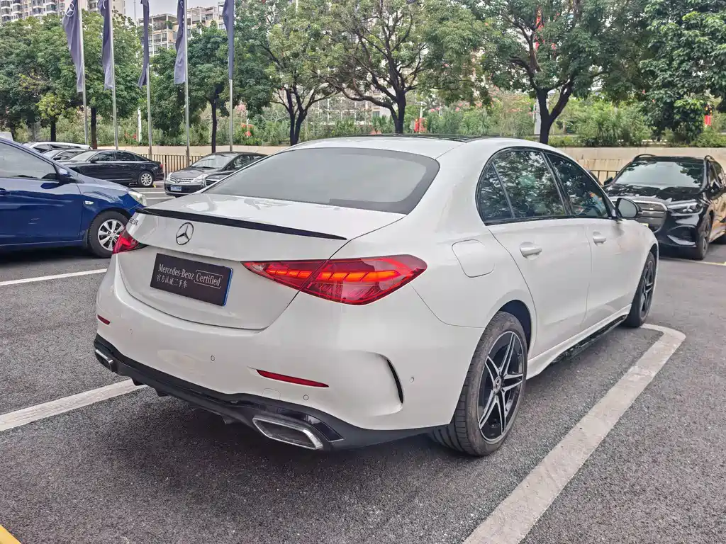Mercedes-Benz C-Class — миниатюра 15