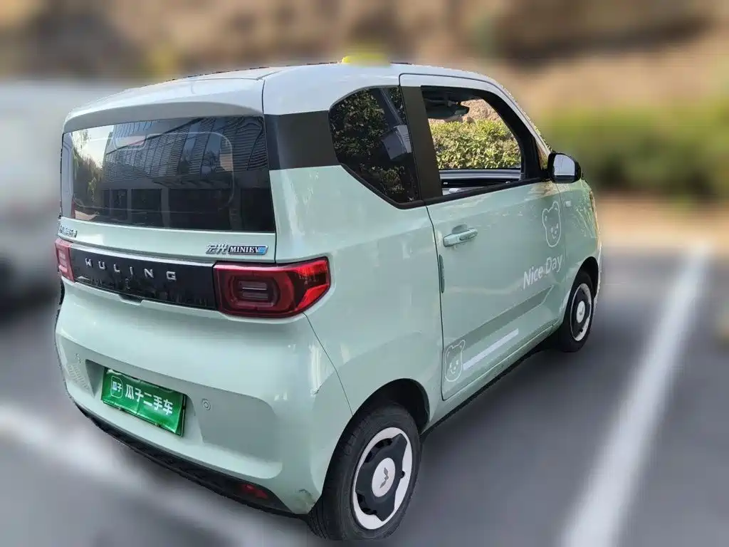 Wuling MINIEV — миниатюра 6