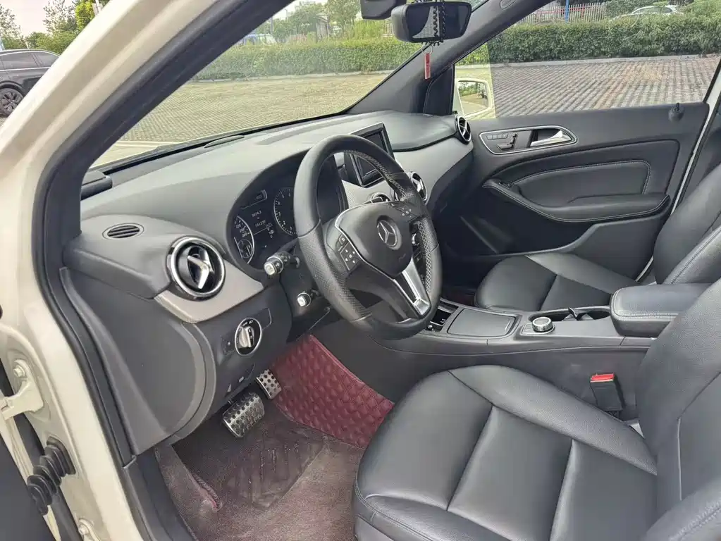 Mercedes-Benz B-Class — миниатюра 11