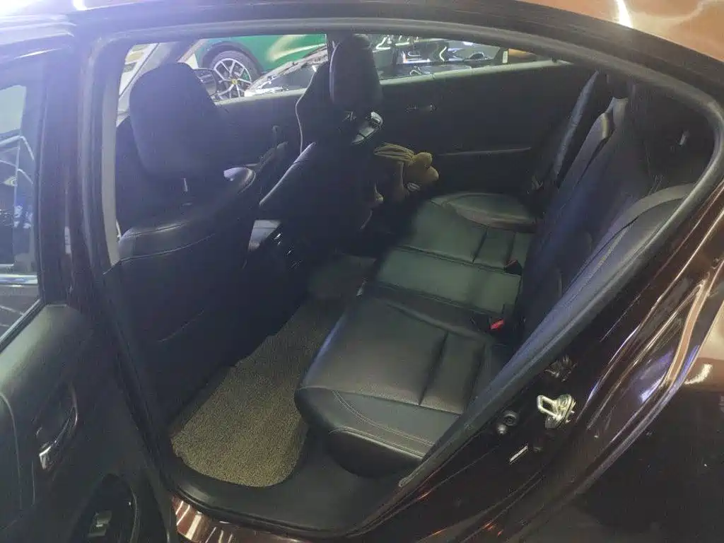 Honda Accord — миниатюра 11