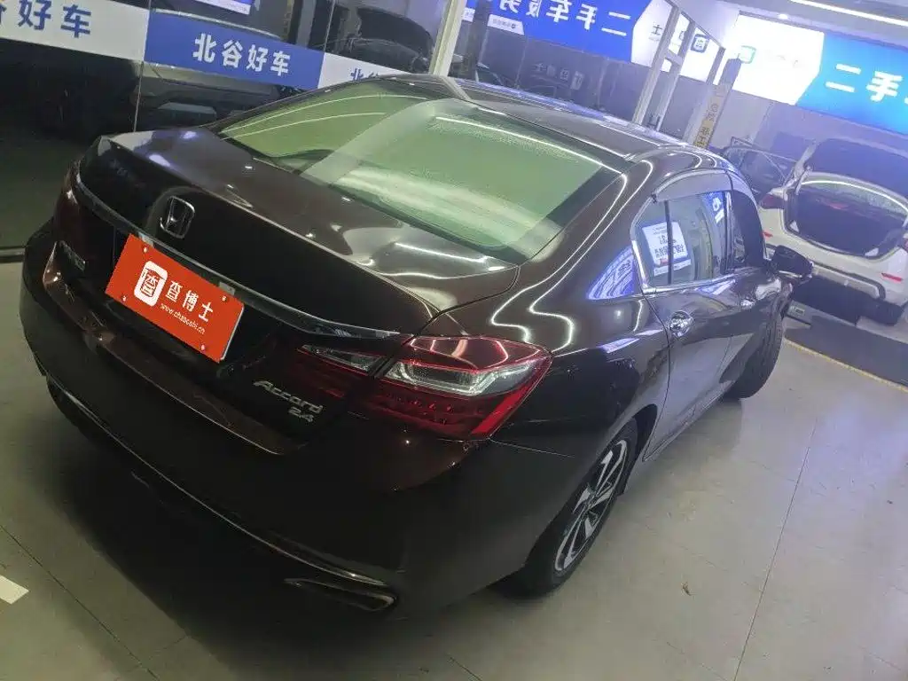 Honda Accord — миниатюра 6