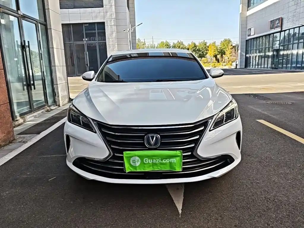 Changan Eado XT — миниатюра 3
