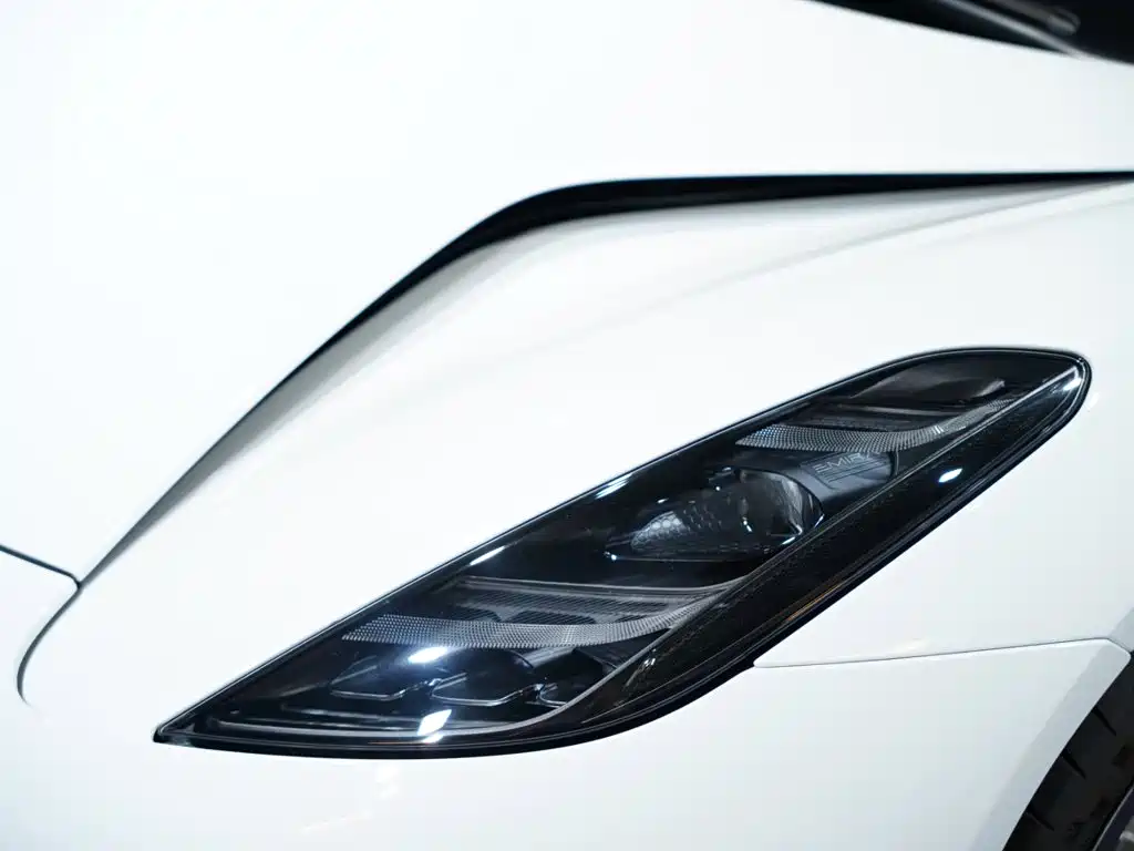 Lotus Emira — миниатюра 46