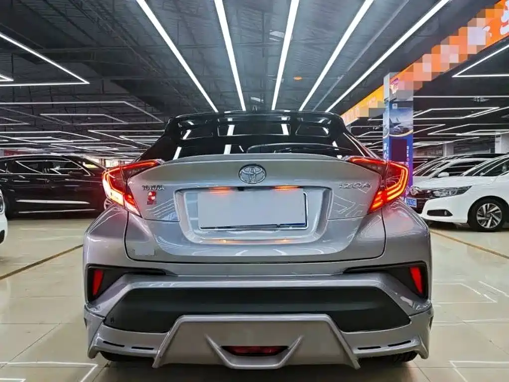 Toyota IZOA — миниатюра 5