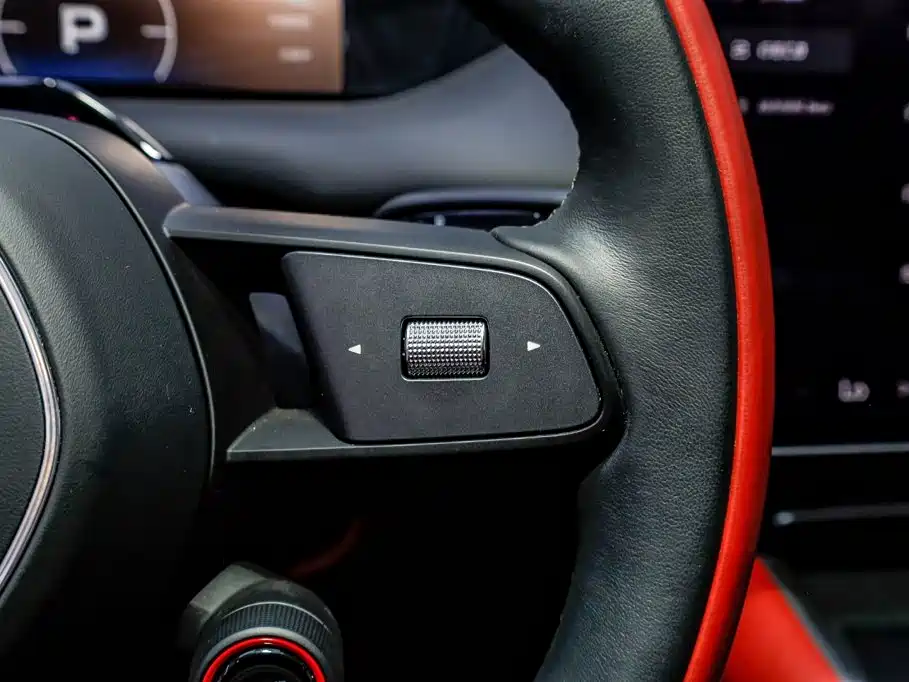 Xiaomi SU7 — миниатюра 14