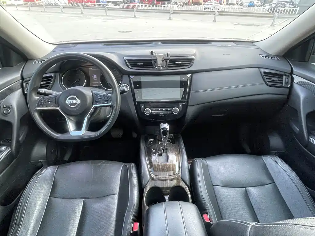 Nissan X-Trail — миниатюра 22
