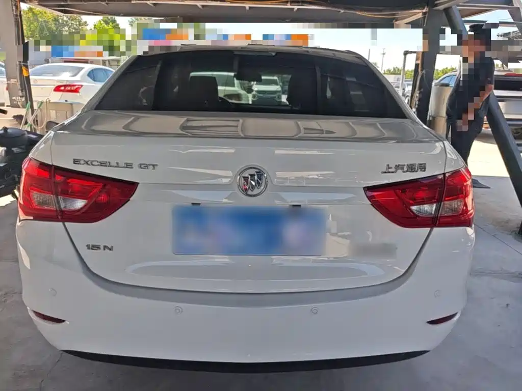 Buick Excelle — миниатюра 6