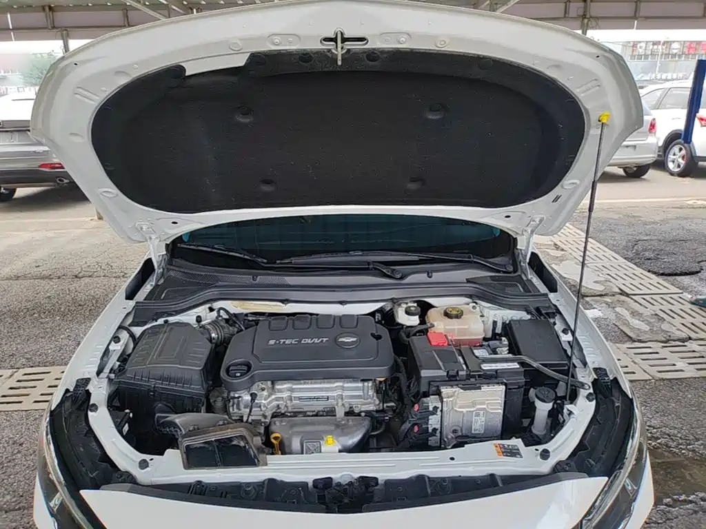 Chevrolet Monza — миниатюра 20