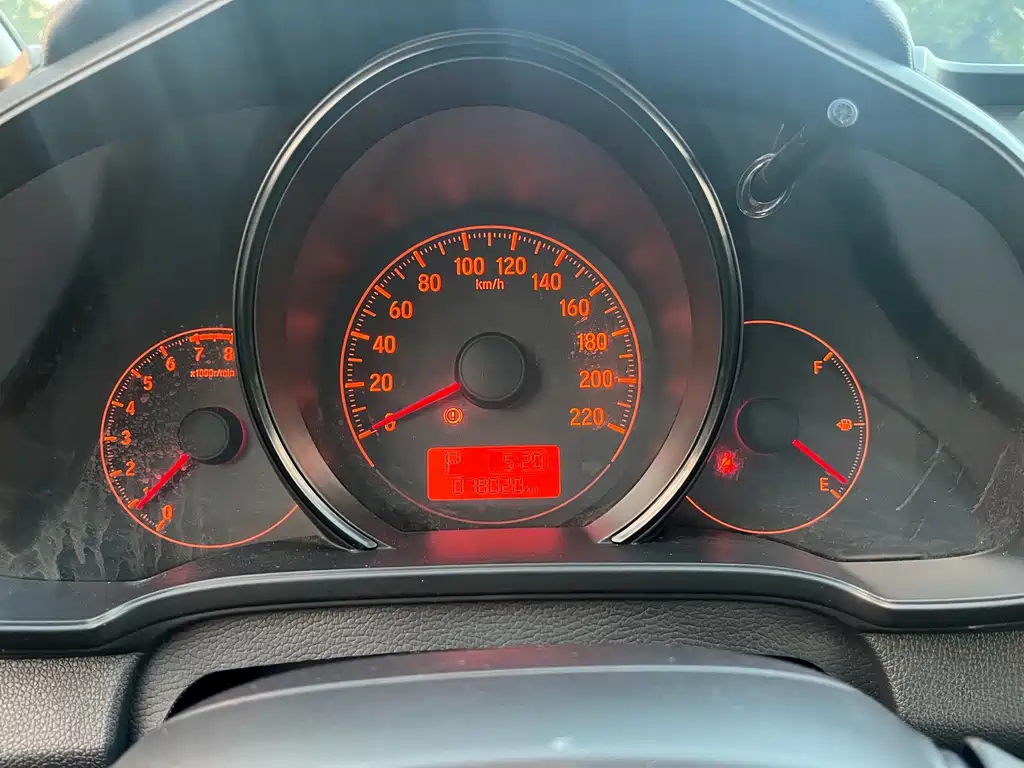 Honda Fit — миниатюра 9