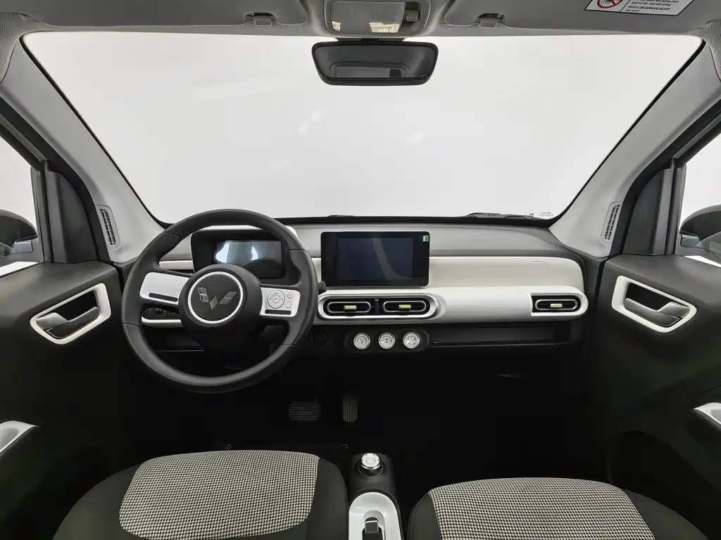 Wuling MINIEV — миниатюра 5