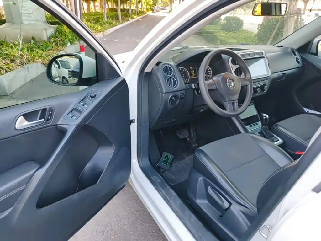 Volkswagen Tiguan — миниатюра 16