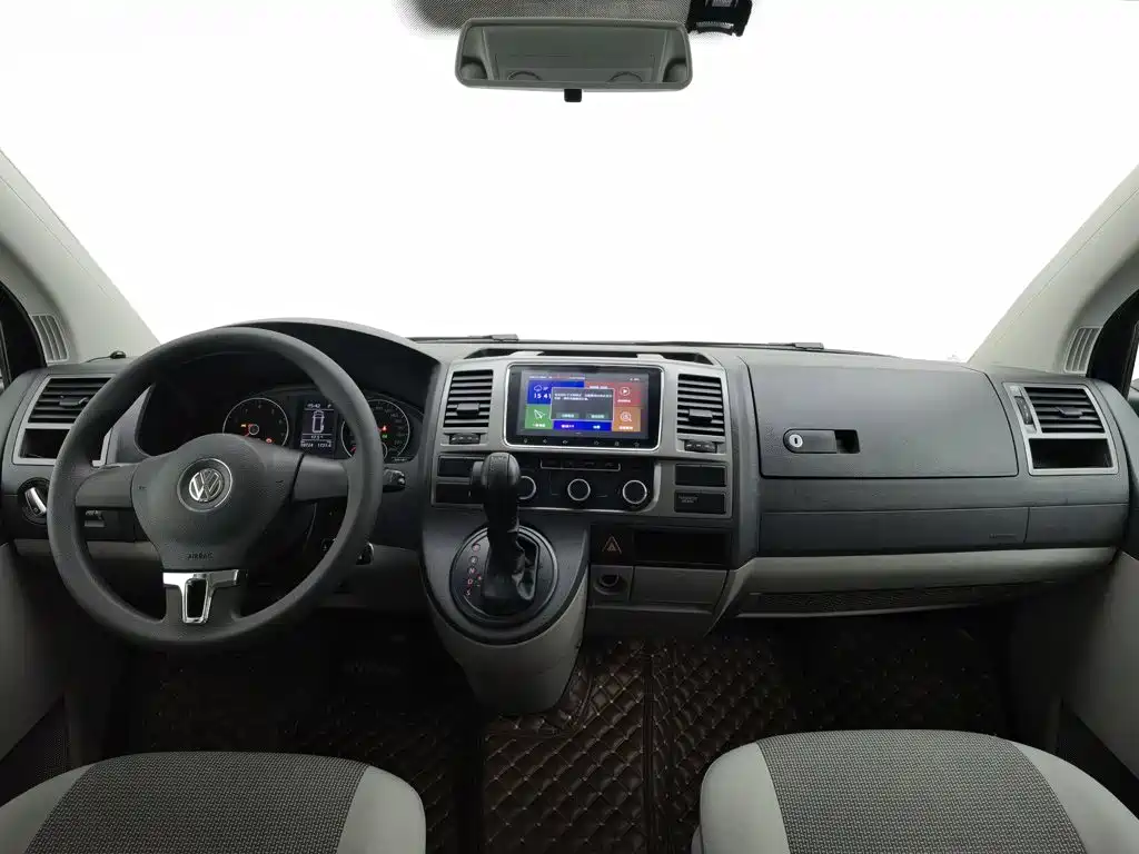 Volkswagen Caravelle — миниатюра 5