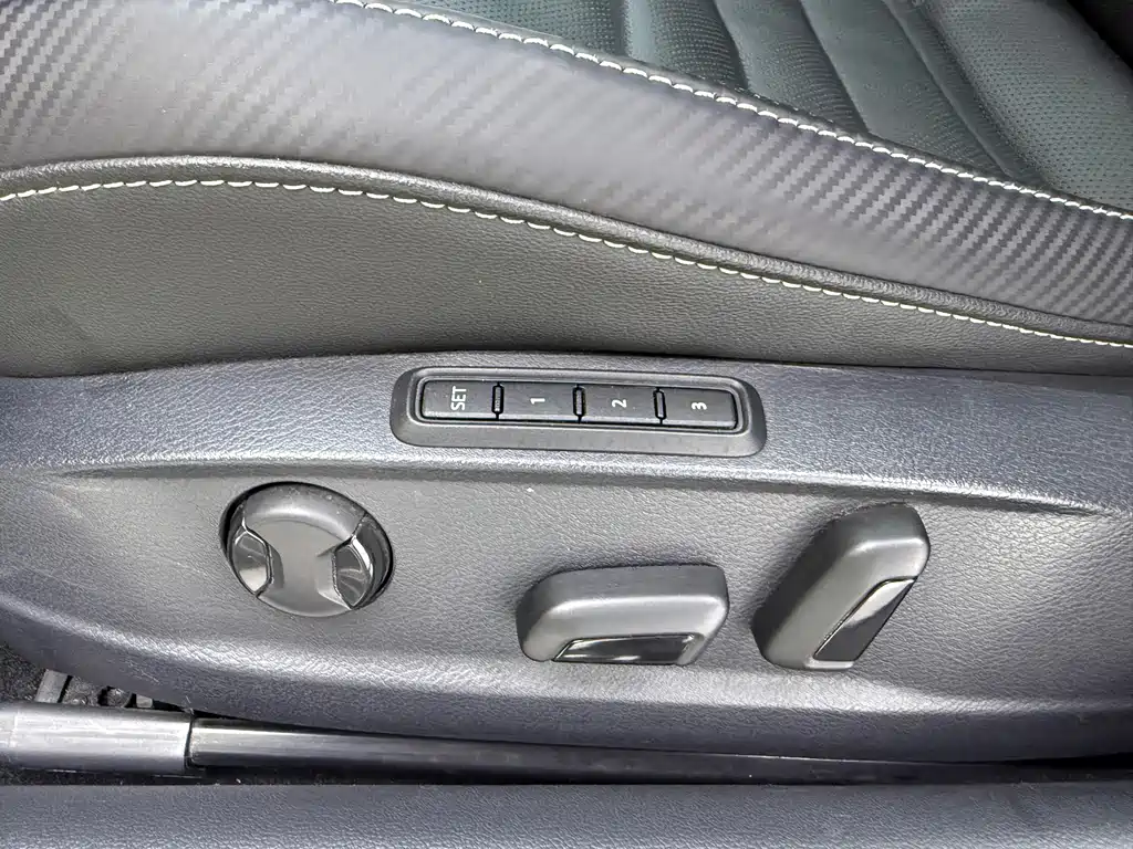 Volkswagen CC — миниатюра 26