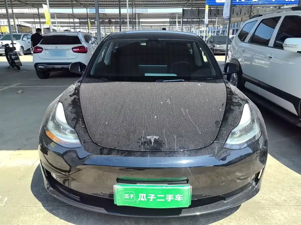 Tesla Model 3 — миниатюра 3