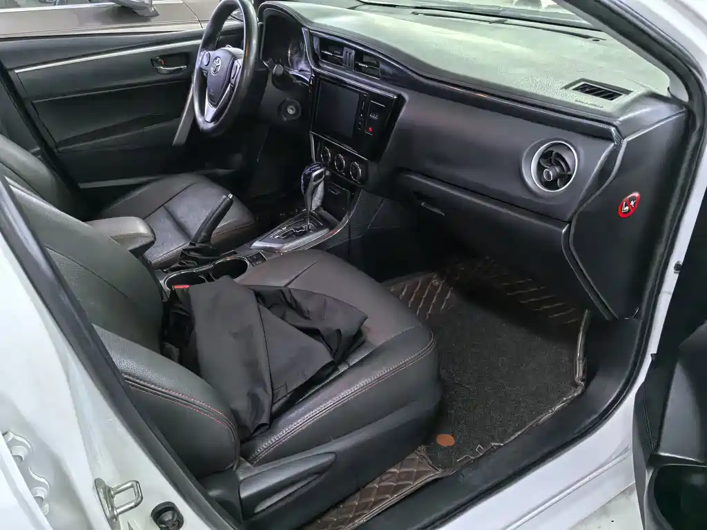 Toyota Corolla — миниатюра 12