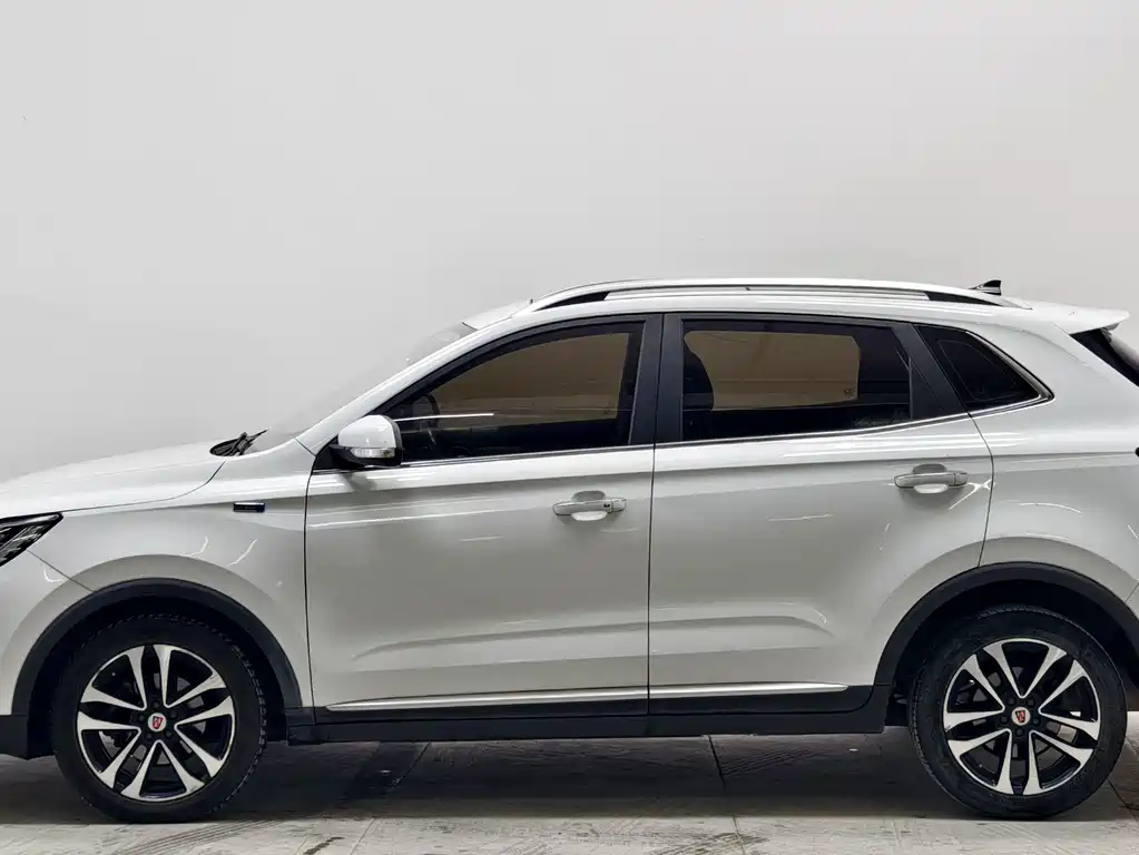 Roewe RX3 — миниатюра 7