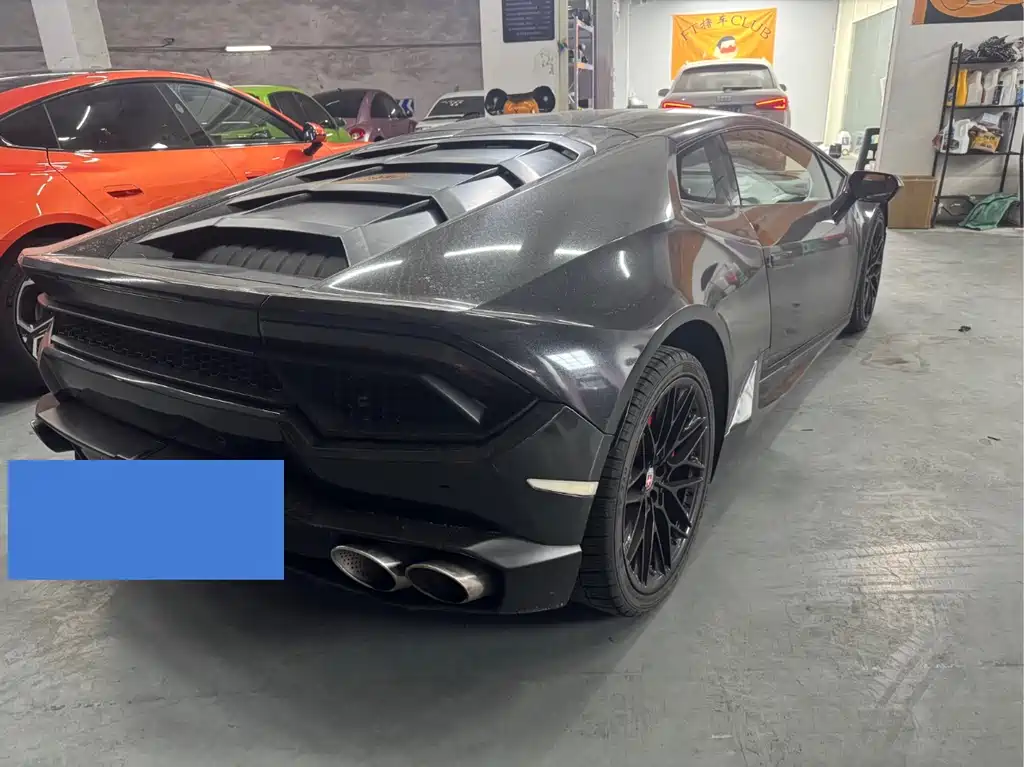 LAMBORGHINI HURACÁN