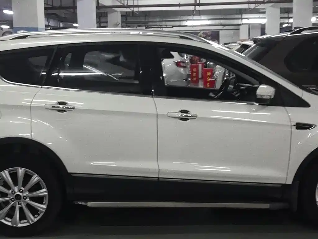 Ford Kuga — миниатюра 3