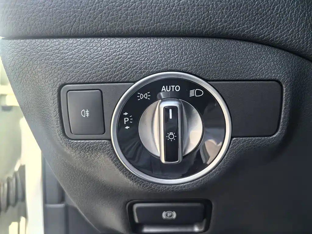 Mercedes-Benz GLA — миниатюра 27
