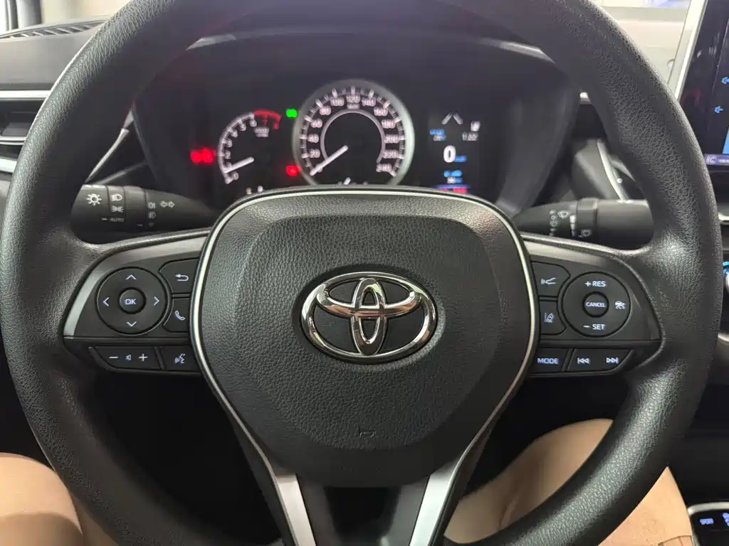 Toyota Corolla — миниатюра 8