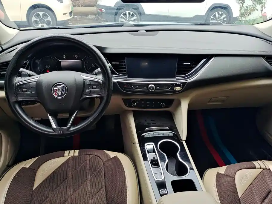Buick Regal — миниатюра 12