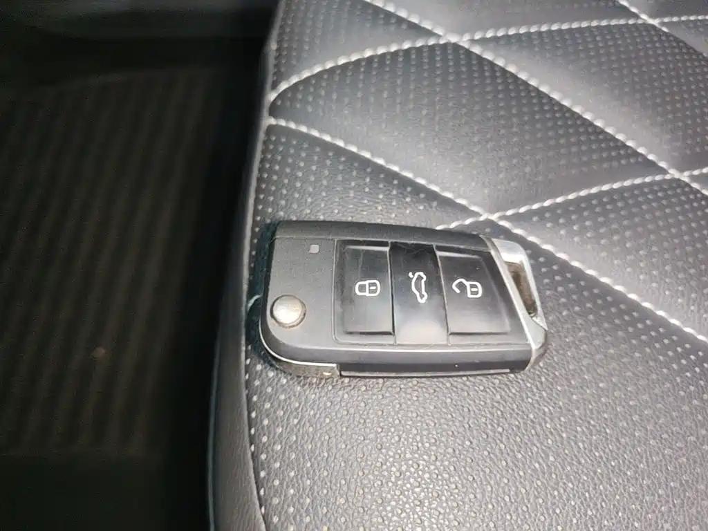 Volkswagen Tiguan L — миниатюра 9
