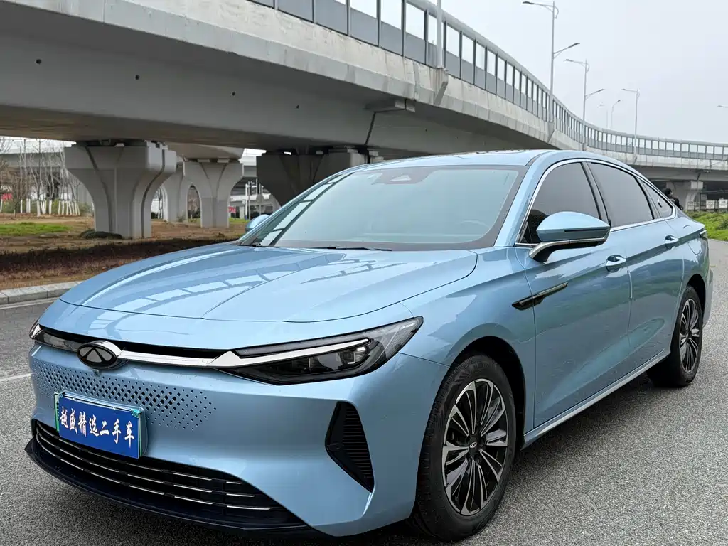 CHERY FENGYUN A8