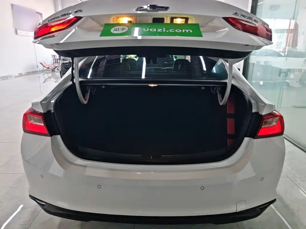 Chevrolet Malibu XL — миниатюра 19