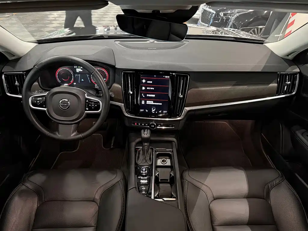 Volvo V90 — миниатюра 9