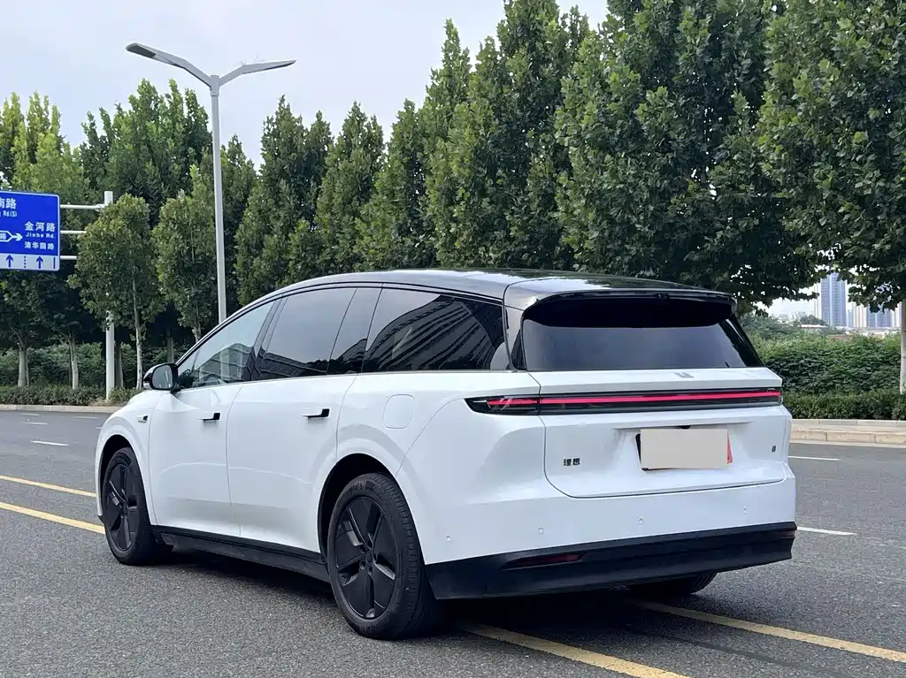 Li Auto Li i8 — миниатюра 17