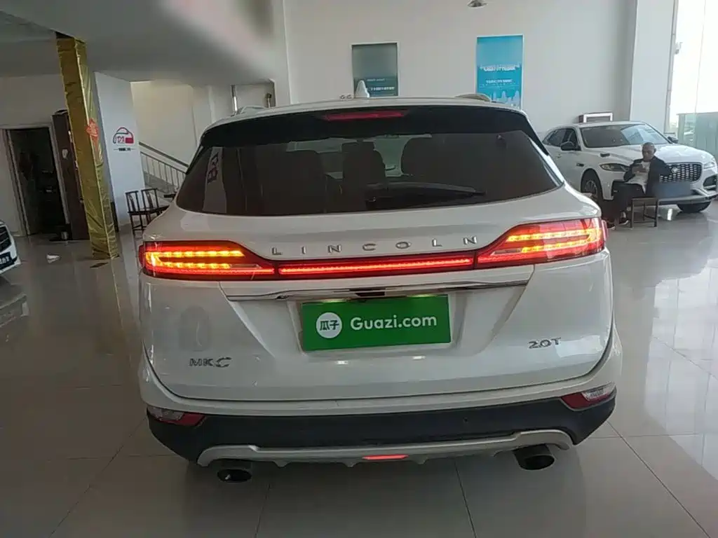 Lincoln MKC — миниатюра 6