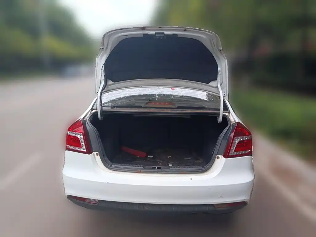 Geely King Kong — миниатюра 20