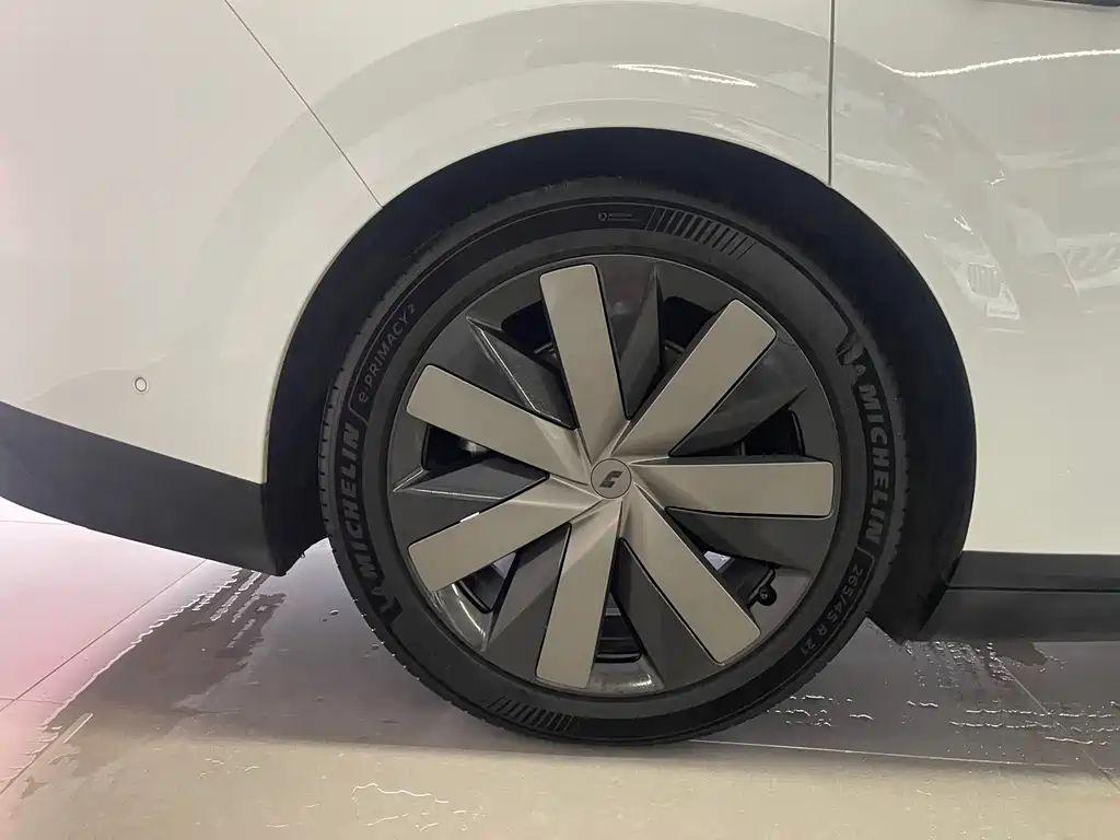 Li Auto Li i8 — миниатюра 10